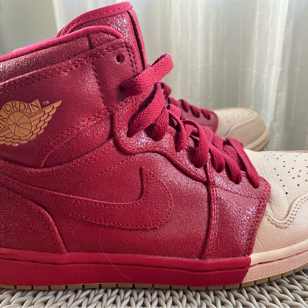 9.5 Womens Air Jordan 1 Retro High Premium ‘Dipped Toe – Red’ Sample NWOT